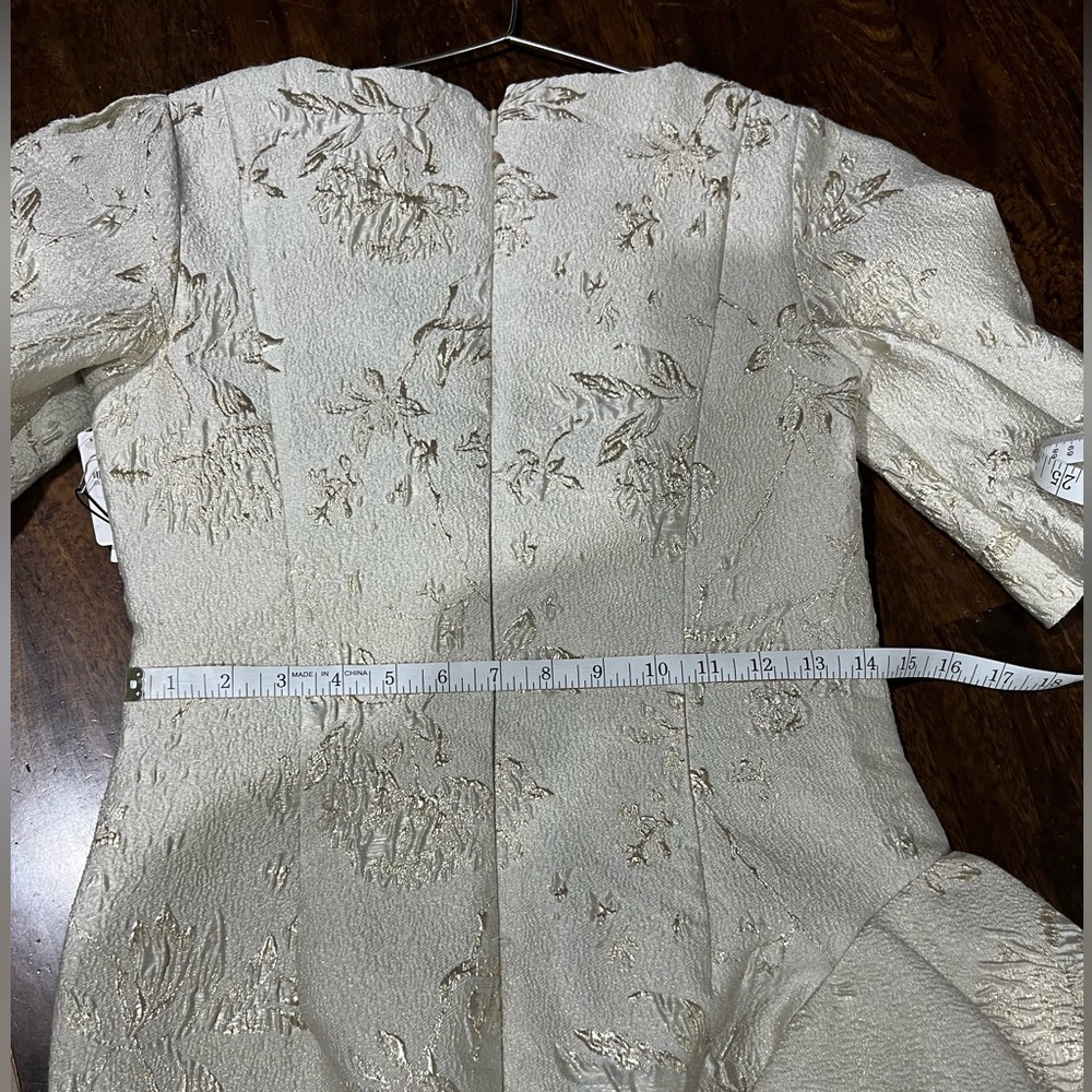 Neiman Marcus Mother of Bride Formal Gold Side Ruffle Trumpet Jacquard Gown sz 2 - Picture 10 of 13